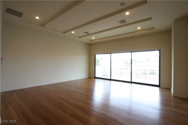 $7,000 | 7526 Yonie Court, Las Vegas, NV 89117