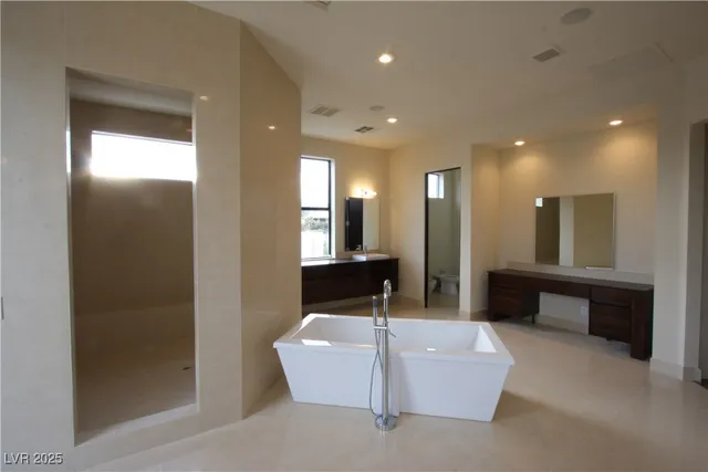 $7,000 | 7526 Yonie Court, Las Vegas, NV 89117