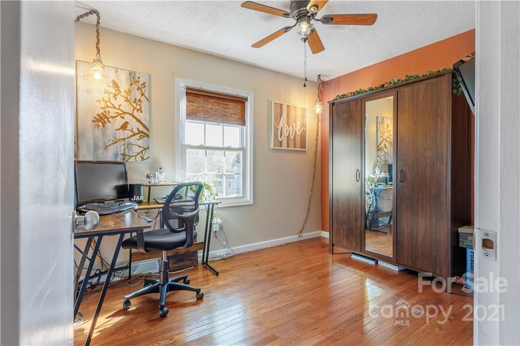 11 Woodfield Road Arden, NC 28704 - Photo 12 of 21 Gallery Image 12