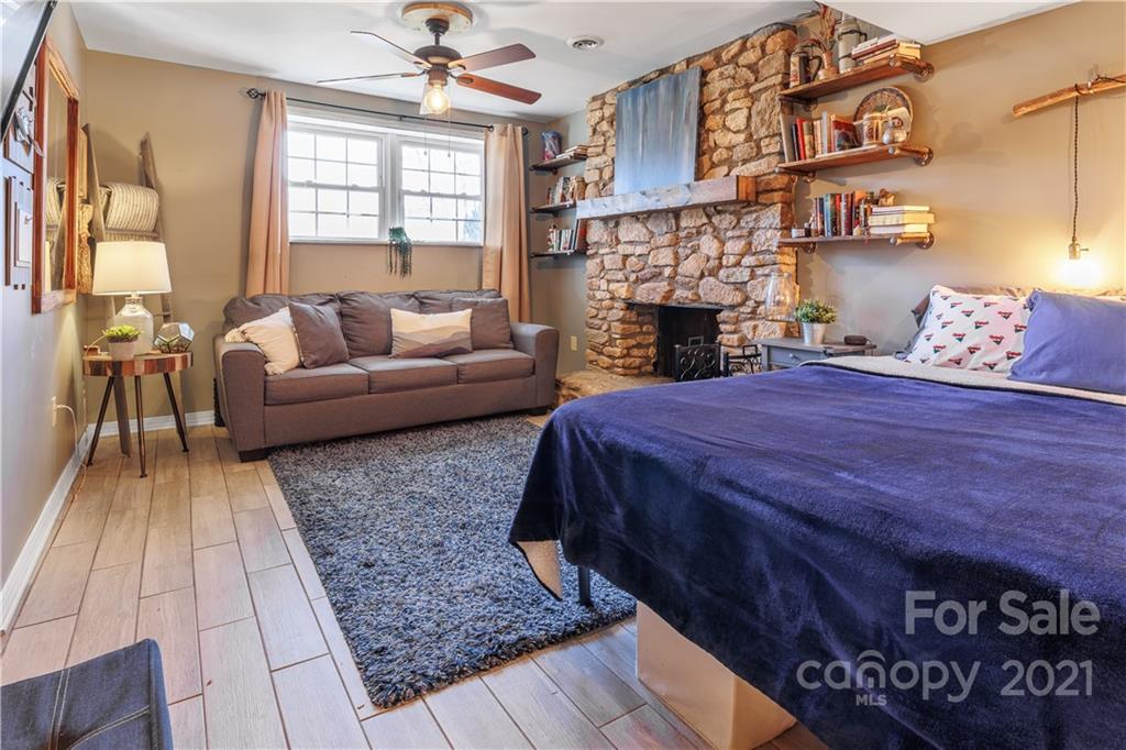 11 Woodfield Road Arden, NC 28704 - Photo 14 of 21 Gallery Image 14