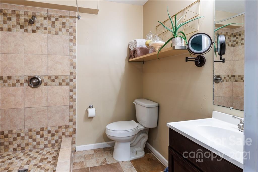 11 Woodfield Road Arden, NC 28704 - Photo 16 of 21 Gallery Image 16