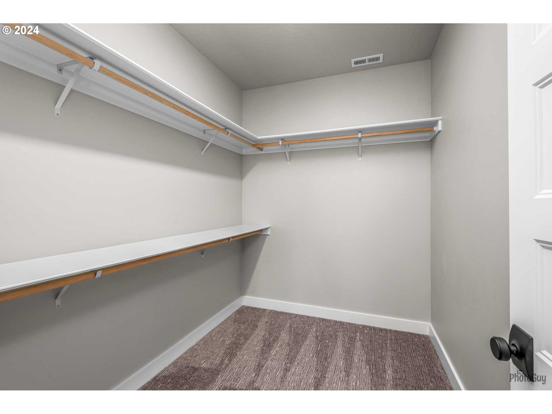 32748 Coburg Road Eugene, OR 97408 - Photo 29 of 35 a view of an empty walk in closet