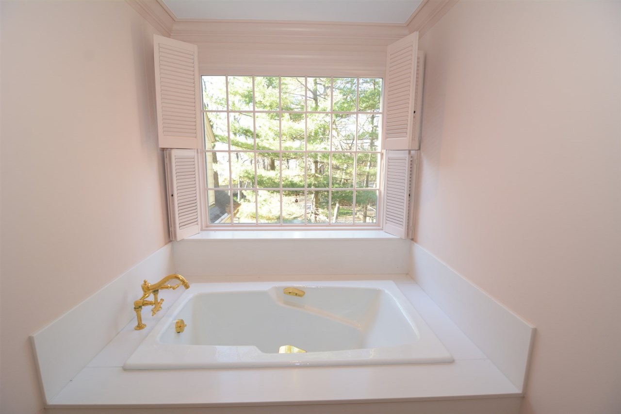 4011 Fairfax Road Evansville, IN 47710 - Photo 21 of 35 Gallery Image 21