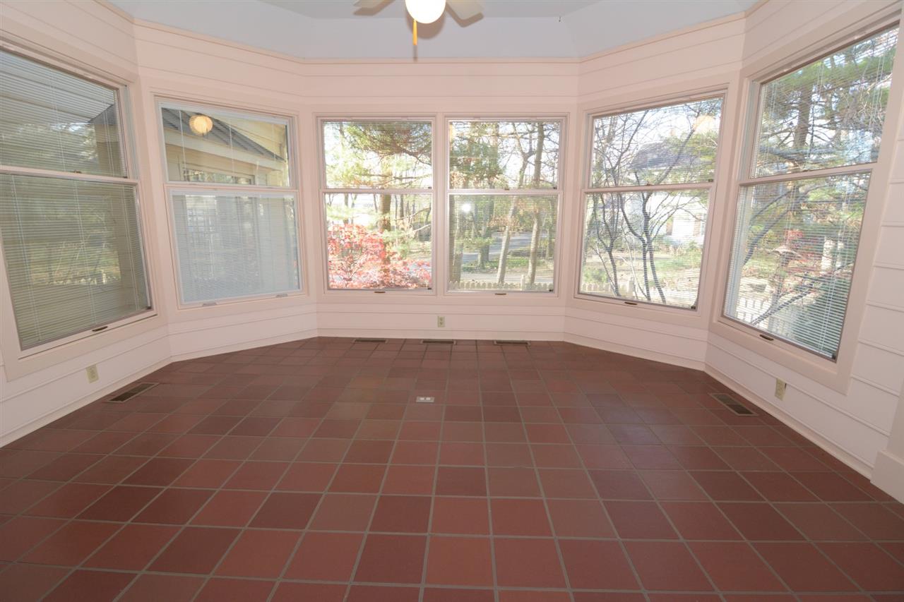 4011 Fairfax Road Evansville, IN 47710 - Photo 8 of 35 Gallery Image 8