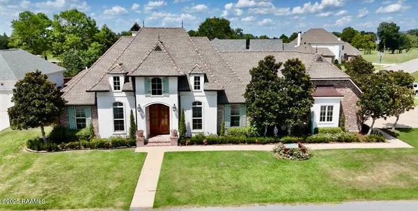 $979,980 | 1001 The Lake Drive, Broussard, LA 70518