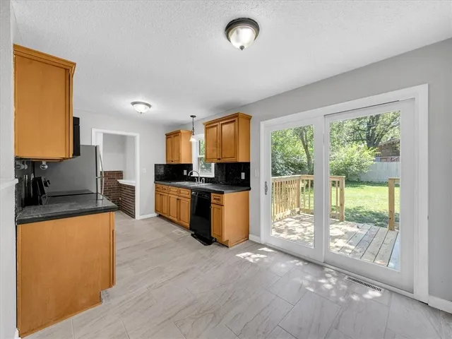 $205,000 | 13107 East 44th Terrace South, Independence, MO 64055