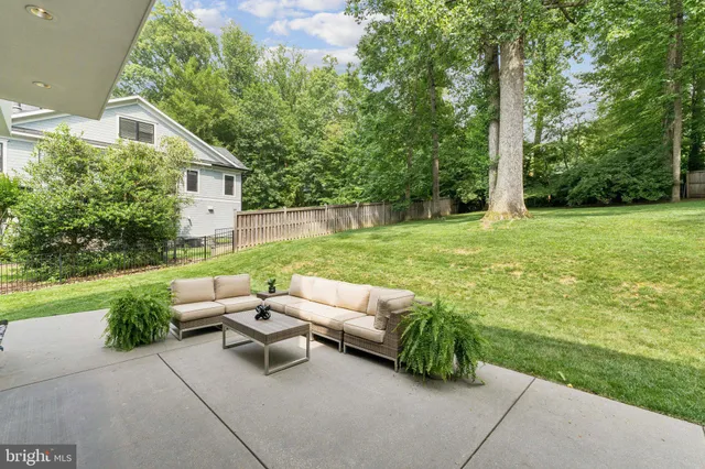 $3,500,000 | 7405 Helmsdale Road, Bethesda, MD 20817