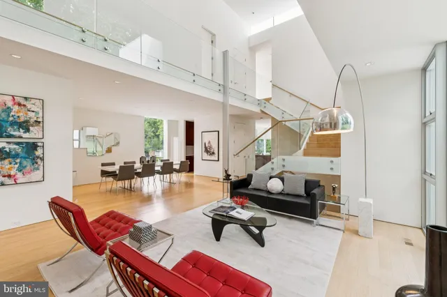 $3,500,000 | 7405 Helmsdale Road, Bethesda, MD 20817