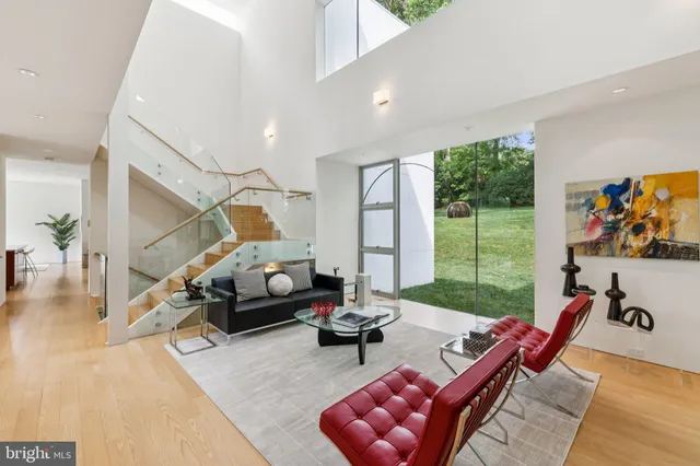 $3,500,000 | 7405 Helmsdale Road, Bethesda, MD 20817