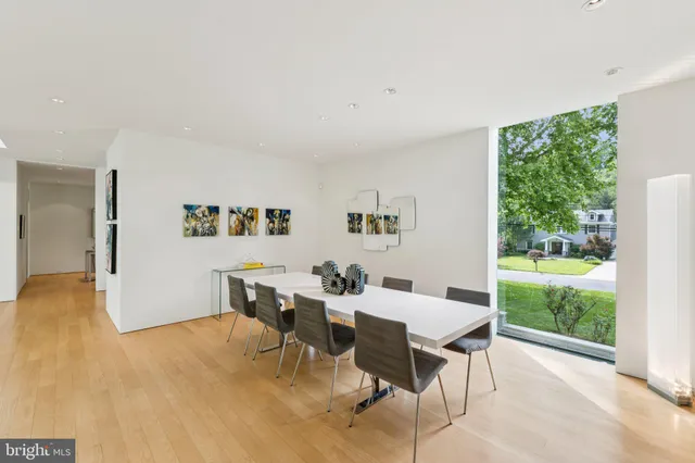 $3,500,000 | 7405 Helmsdale Road, Bethesda, MD 20817