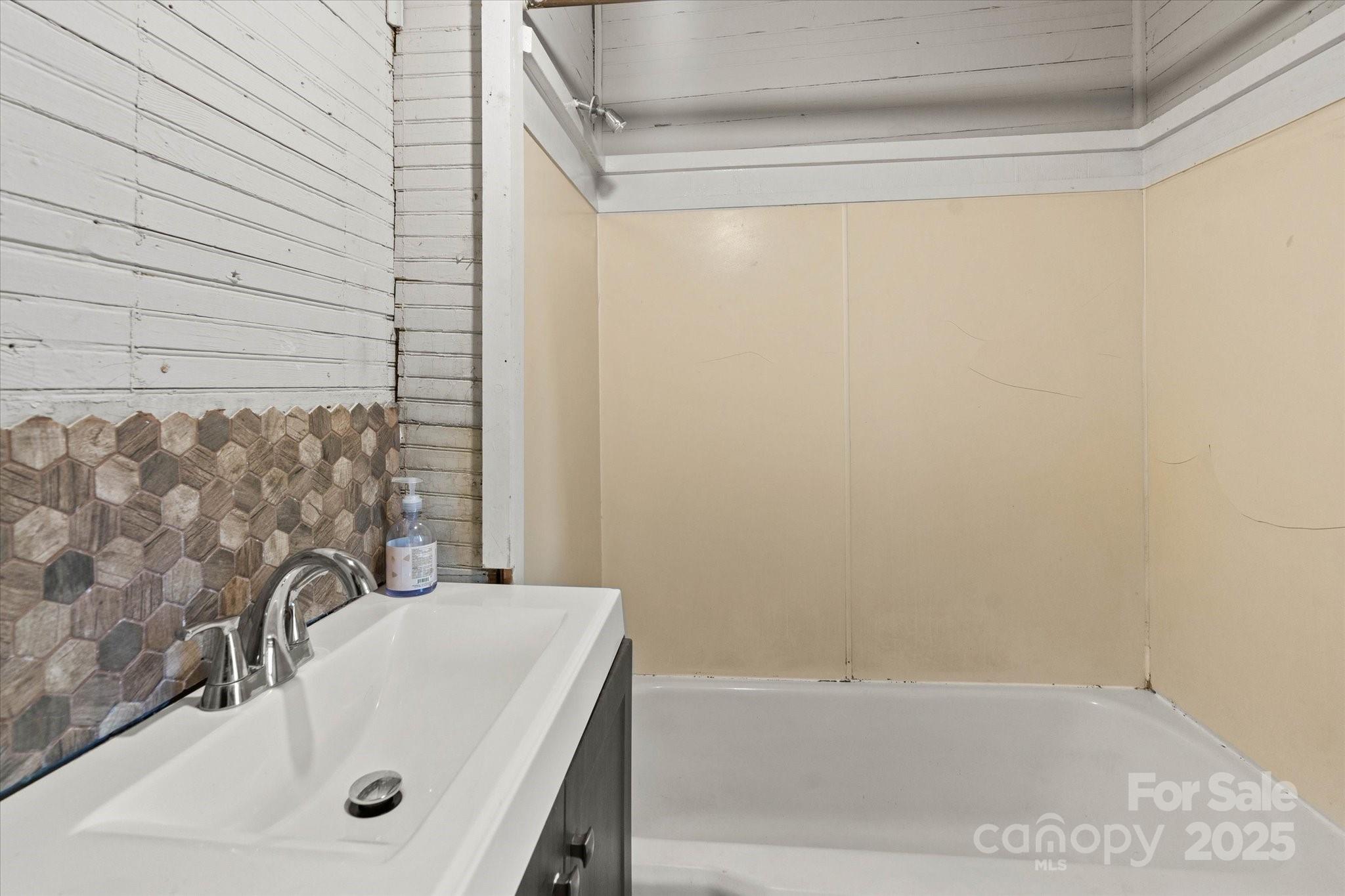 2948 West Main Street Conover, NC 28613 - Photo 24 of 45