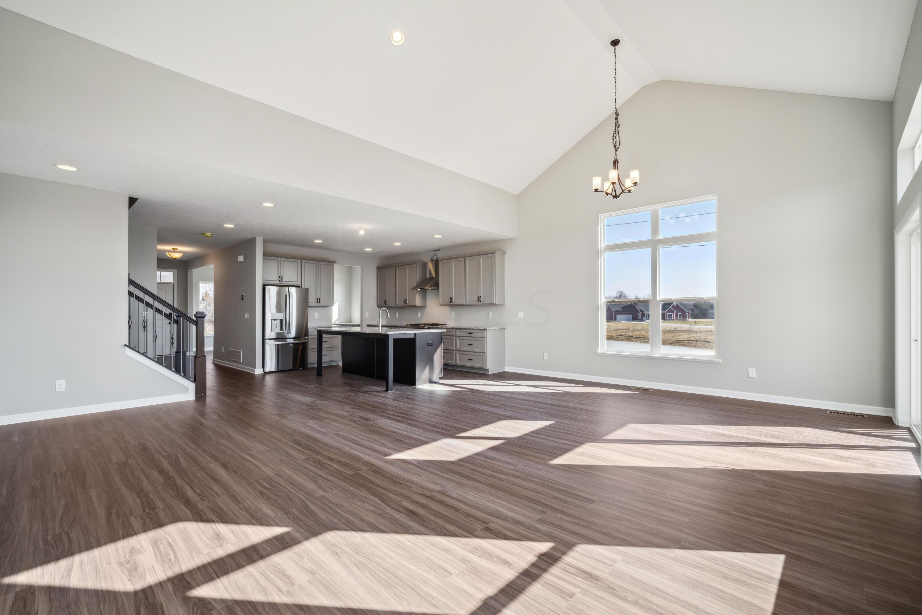 3336 Logsdon Loop Delaware, OH 43015 - Photo 10 of 39 Interior