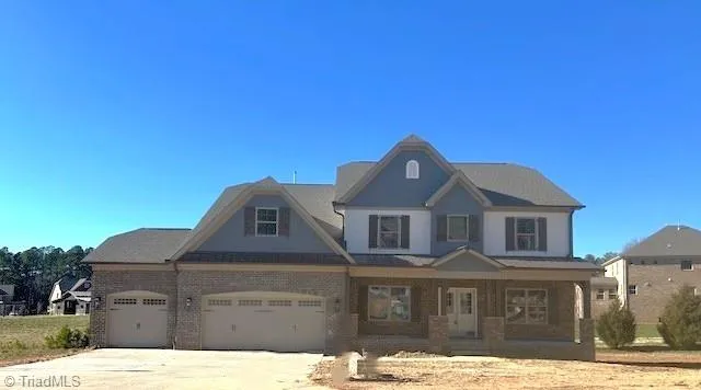 $752,465 | 7731 Maple Pond Drive, Oak Ridge, NC 27310