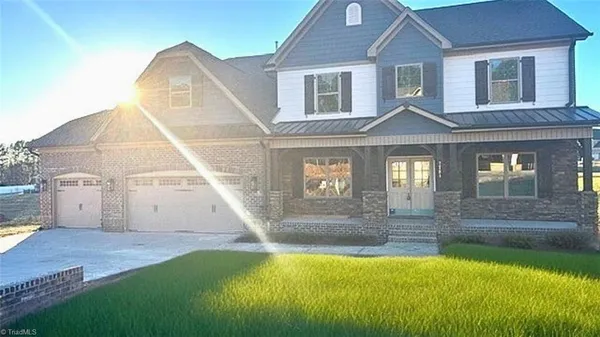 $752,465 | 7731 Maple Pond Drive, Oak Ridge, NC 27310