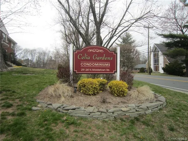 $2,600 | 221 North Middletown Road, Unit C, Pearl River, NY 10965