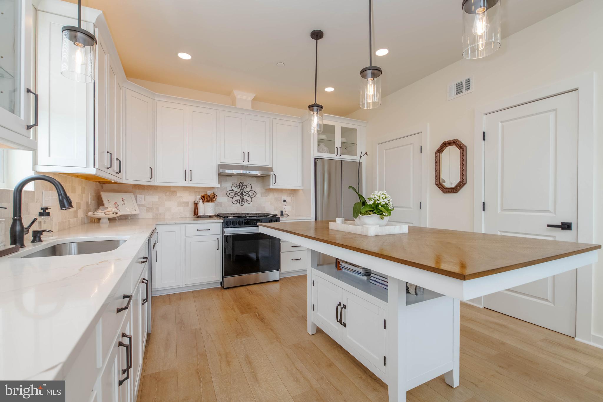 1117 Chester Road Middle River, MD 21220 - Photo 21 of 56 Kitchen with full pantry
