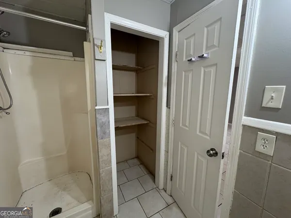 $1,000 | 207 Reynolds Street Northeast, Unit 4D, Rome, GA 30161