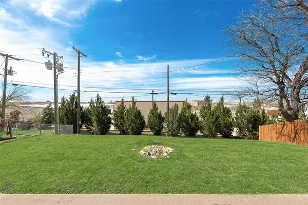 $2,300 | 9625 Cherry Street, Frisco, TX 75033