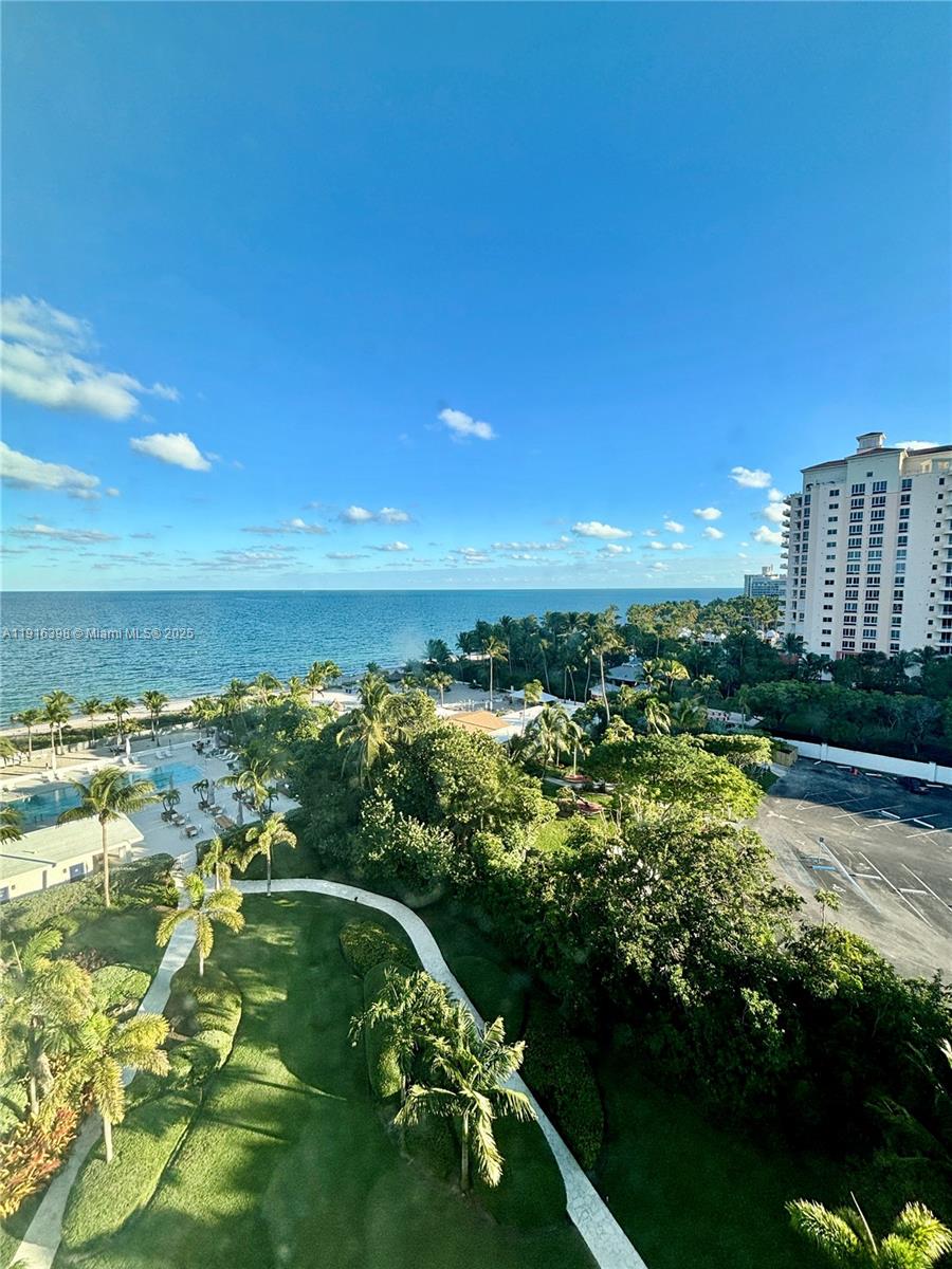 609 Ocean Drive, Unit 10H Key Biscayne, FL 33149 - Photo 10 of 21 a view of a city