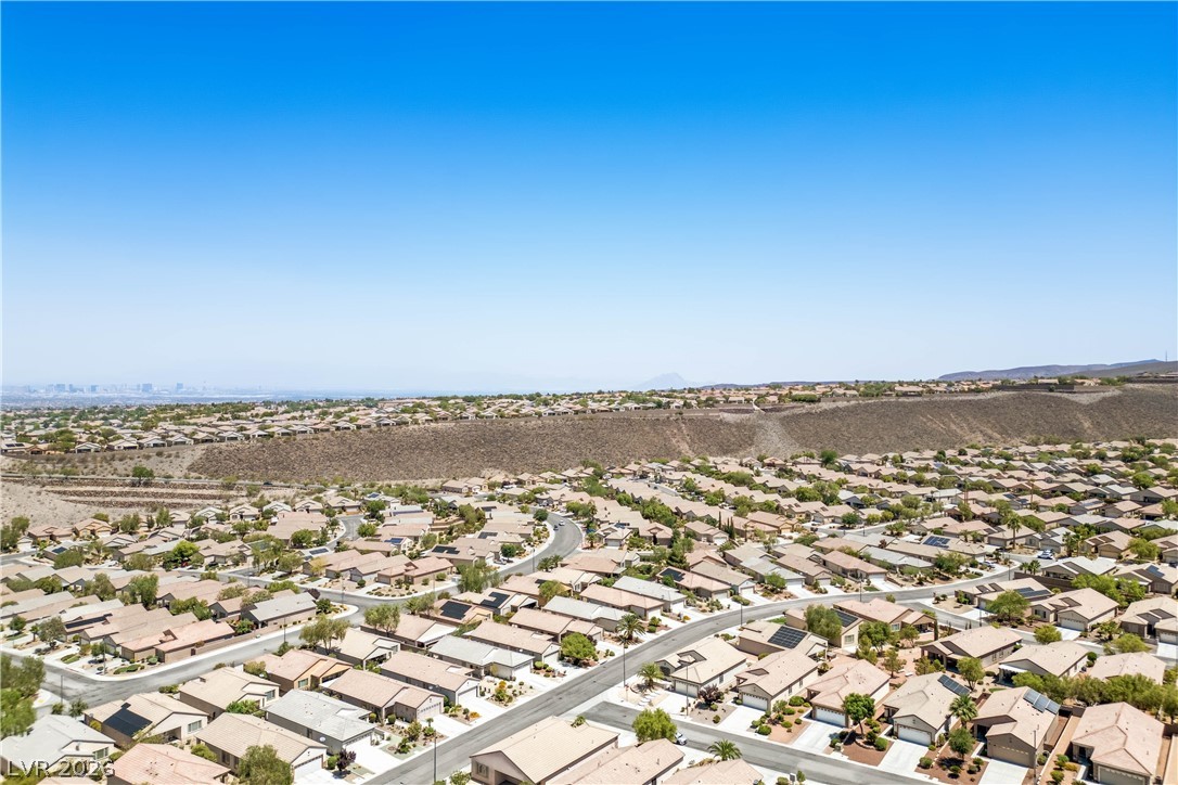 2563 Sargon Street Henderson, NV 89044 - Photo 8 of 35