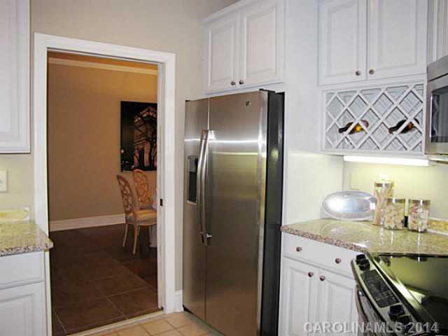 6029 Sharon Road, Unit 16 Charlotte, NC 28210 - Photo 5 of 16 Gallery Image 5
