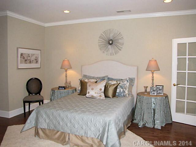 6029 Sharon Road, Unit 16 Charlotte, NC 28210 - Photo 6 of 16 Gallery Image 6