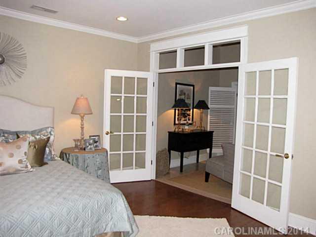 6029 Sharon Road, Unit 16 Charlotte, NC 28210 - Photo 7 of 16 Gallery Image 7