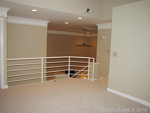 6029 Sharon Road, Unit 16 Charlotte, NC 28210 - Photo 10 of 16 Gallery Image 10