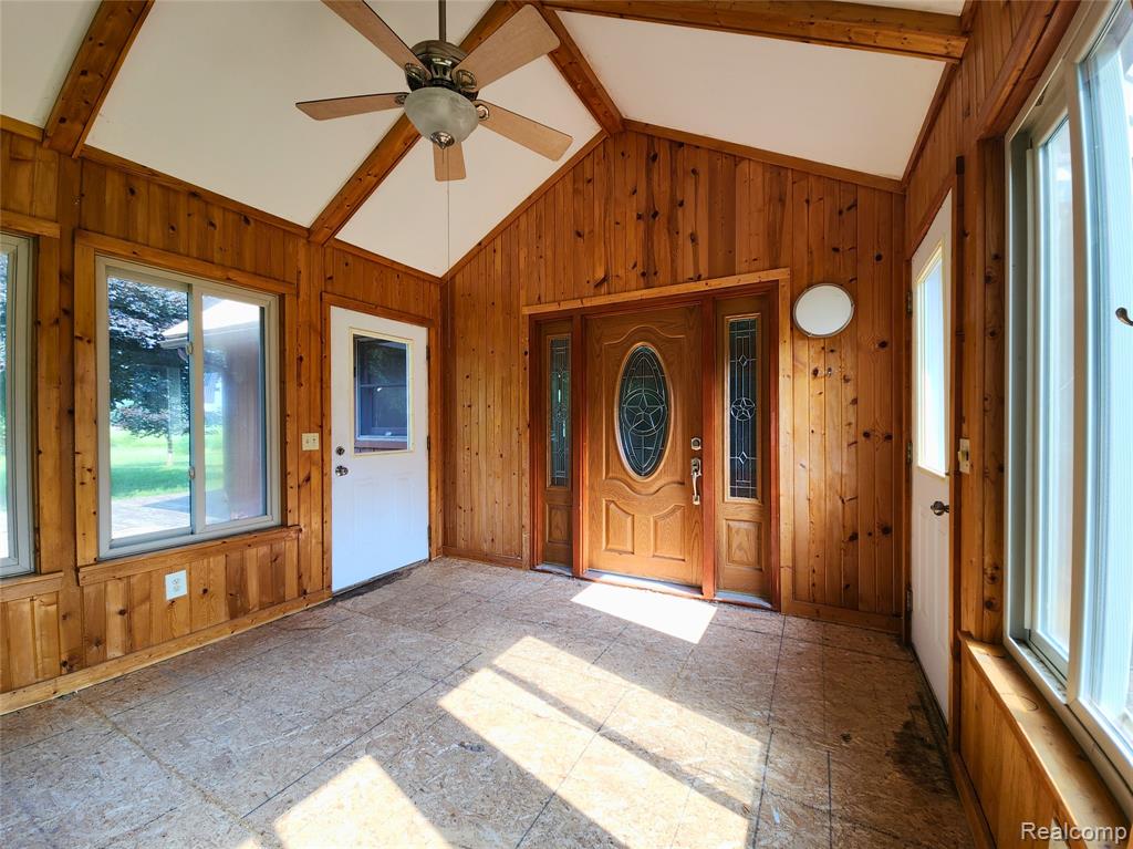 5665 White Creek Road Marlette, MI 48453 - Photo 20 of 42 Gallery Image 20