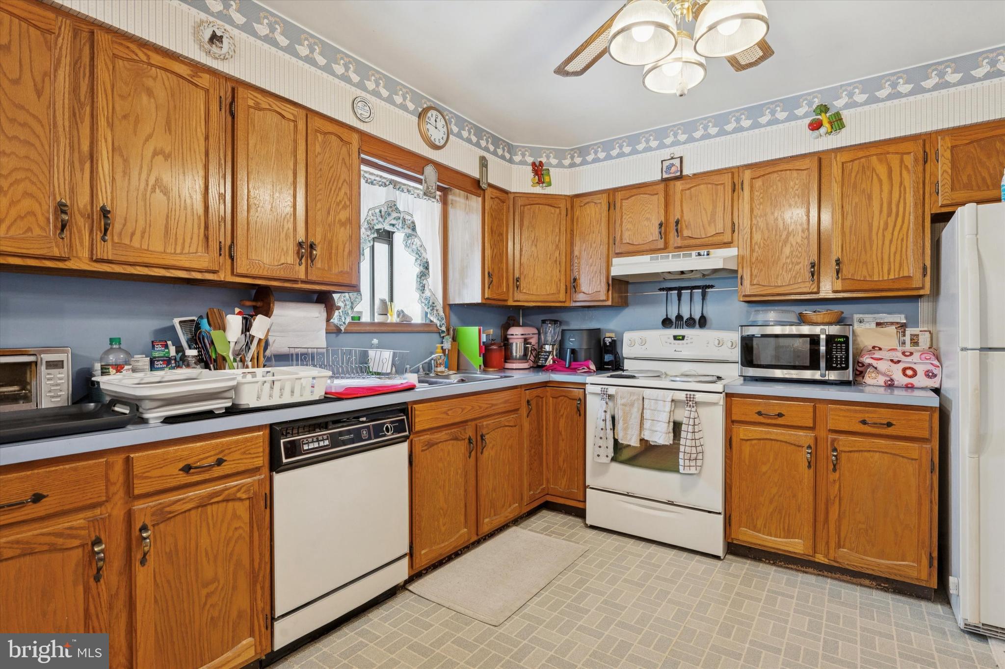 128 Engletown Road Honey Brook, PA 19344 - Photo 8 of 35