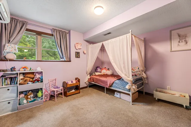 $599,900 | N19735 County Rd DD, Gale, WI 54630