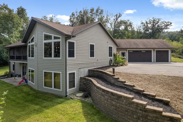 $599,900 | N19735 County Rd DD, Gale, WI 54630