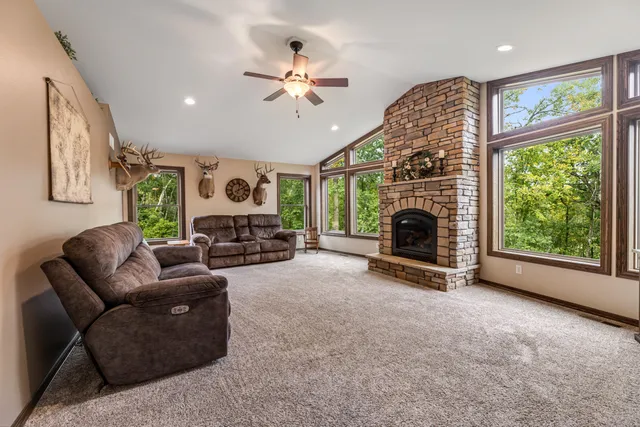 $599,900 | N19735 County Rd DD, Gale, WI 54630