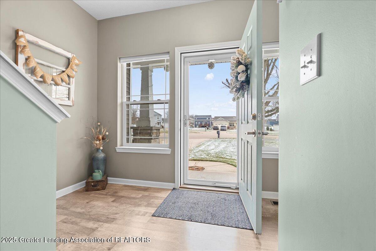 6195 Fishbrook Dimondale, MI 48821 - Photo 5 of 35 12-Media Jett - 11