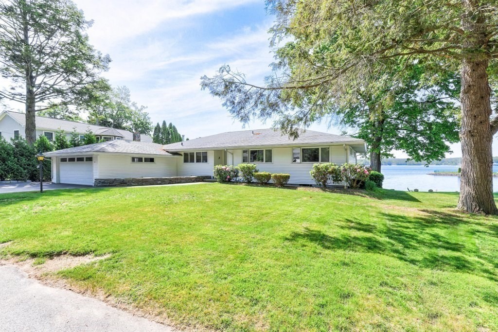 139 South Shore Road Webster, MA 01570 - Photo 3 of 41 Gallery Image 3