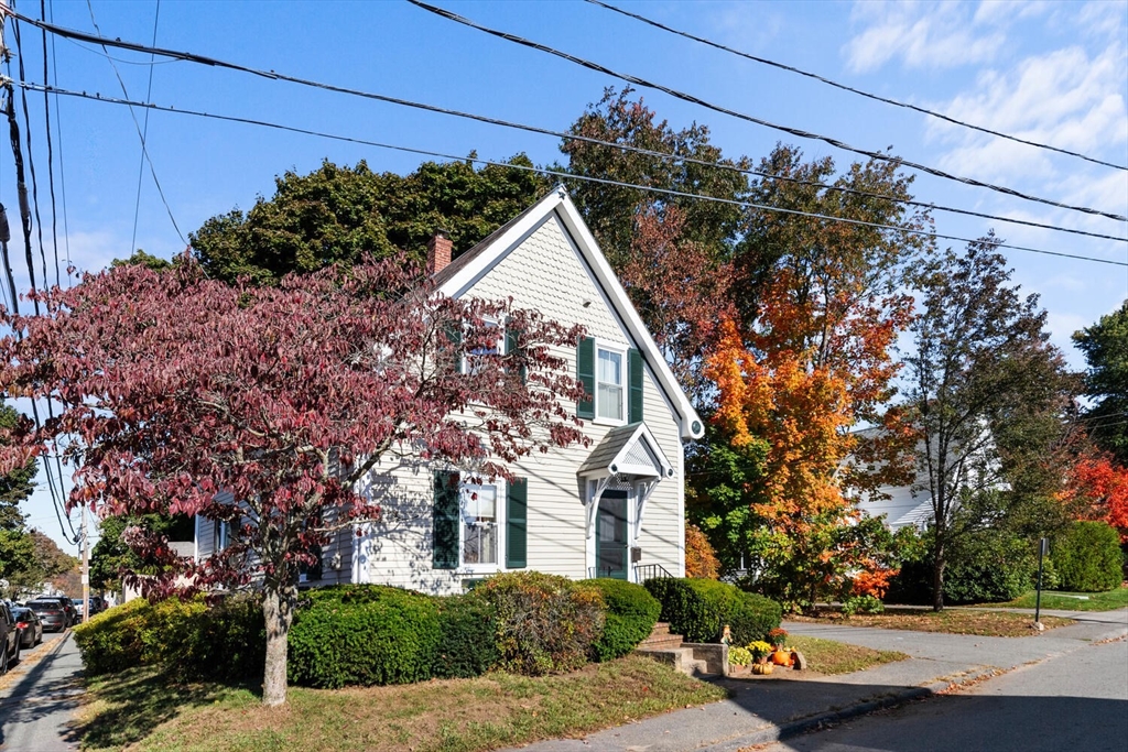 100 Willow Street Hamilton, MA 01982 - Photo 5 of 35 a view of a house with a street