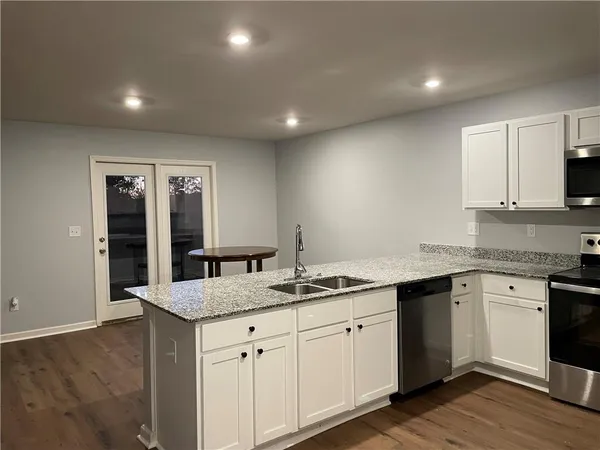 $2,200 | 38 Oxford Lane, Kingston, GA 30145