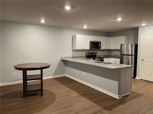 $2,300 | 38 Oxford Lane, Kingston, GA 30145