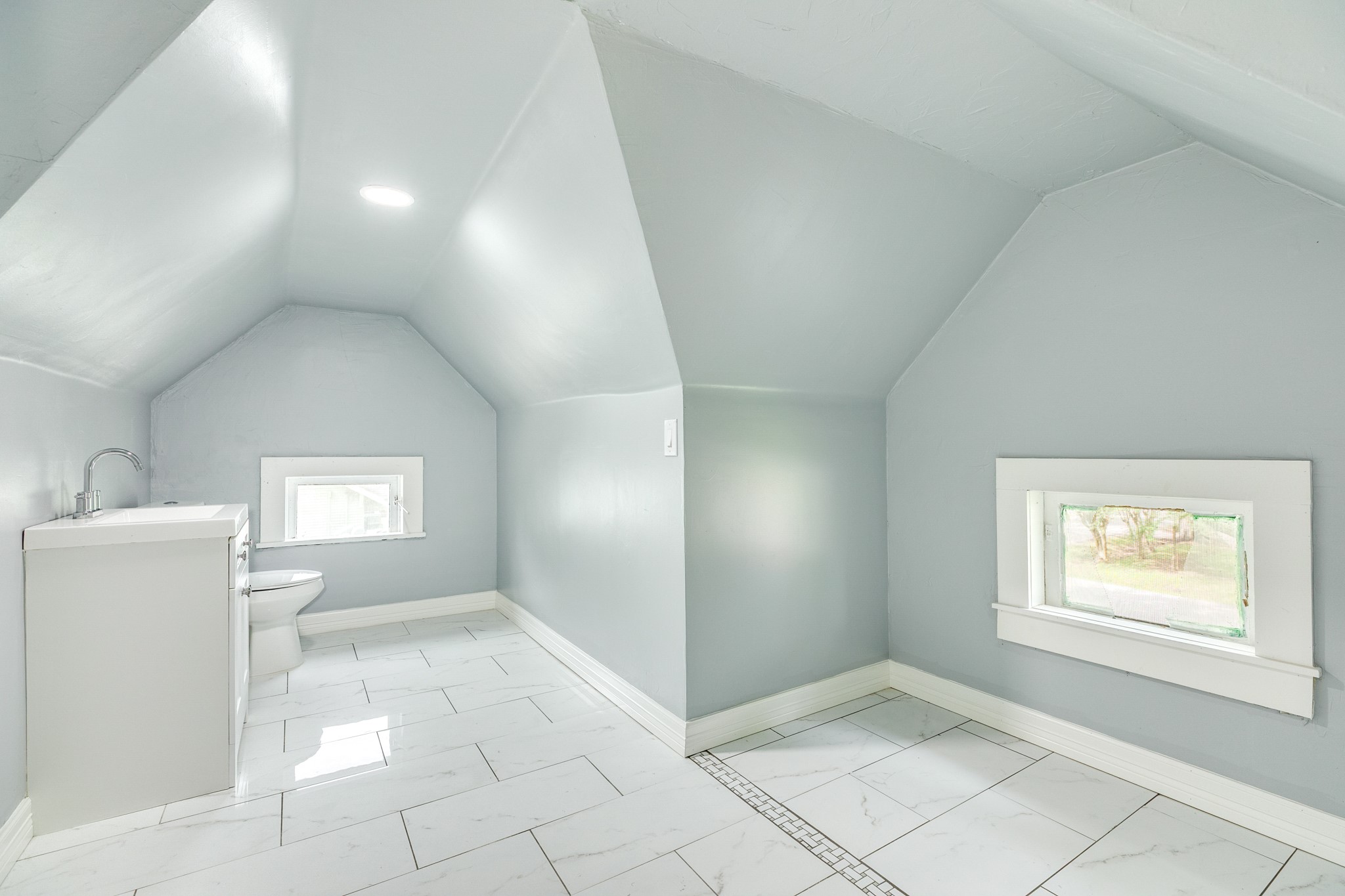 336 North Rockisland Street Angleton, TX 77515 - Photo 27 of 32 a view of an empty room and window