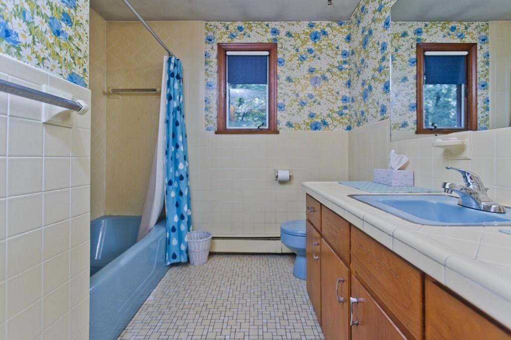 1057 Granby Road Chicopee, MA 01020 - Photo 14 of 18 Gallery Image 14