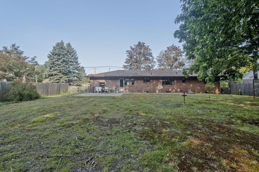1057 Granby Road Chicopee, MA 01020 - Photo 17 of 18 Gallery Image 17