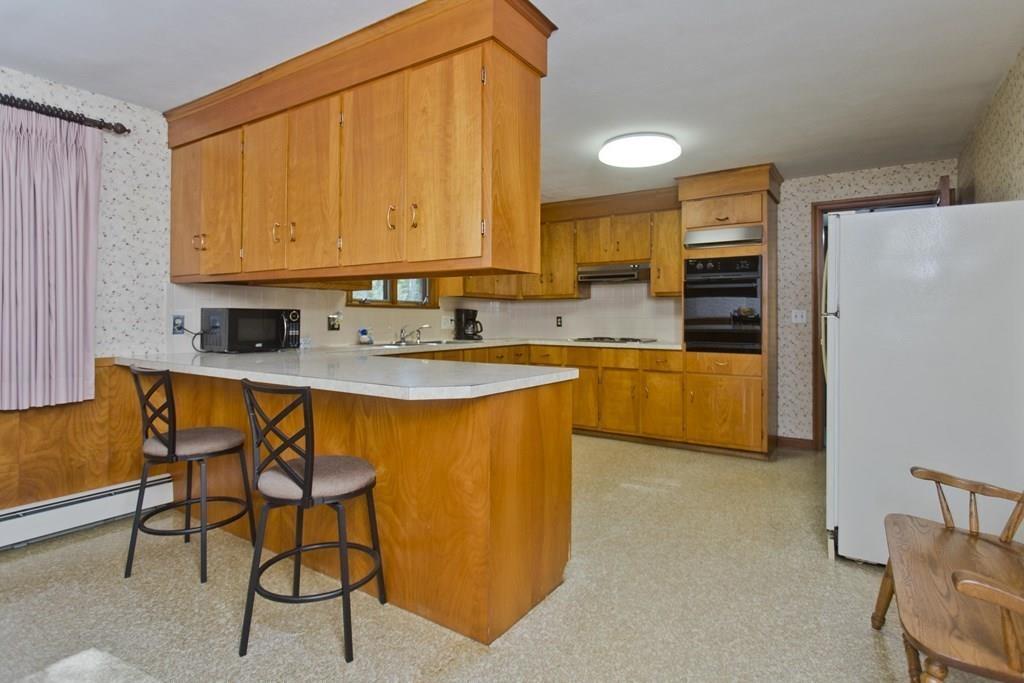 1057 Granby Road Chicopee, MA 01020 - Photo 6 of 18 Gallery Image 6