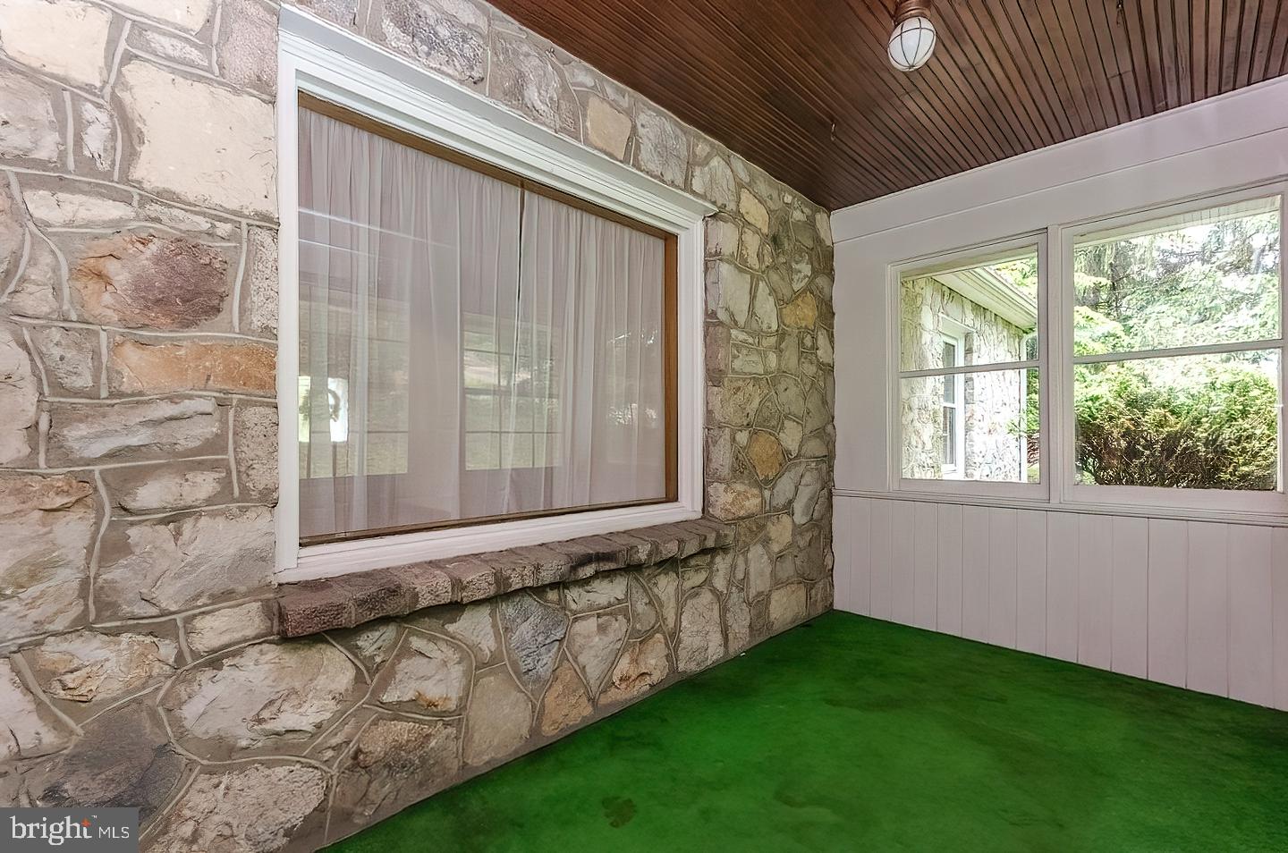 1973 Valley Road Berkeley Springs, WV 25411 - Photo 4 of 51 Gallery Image 4