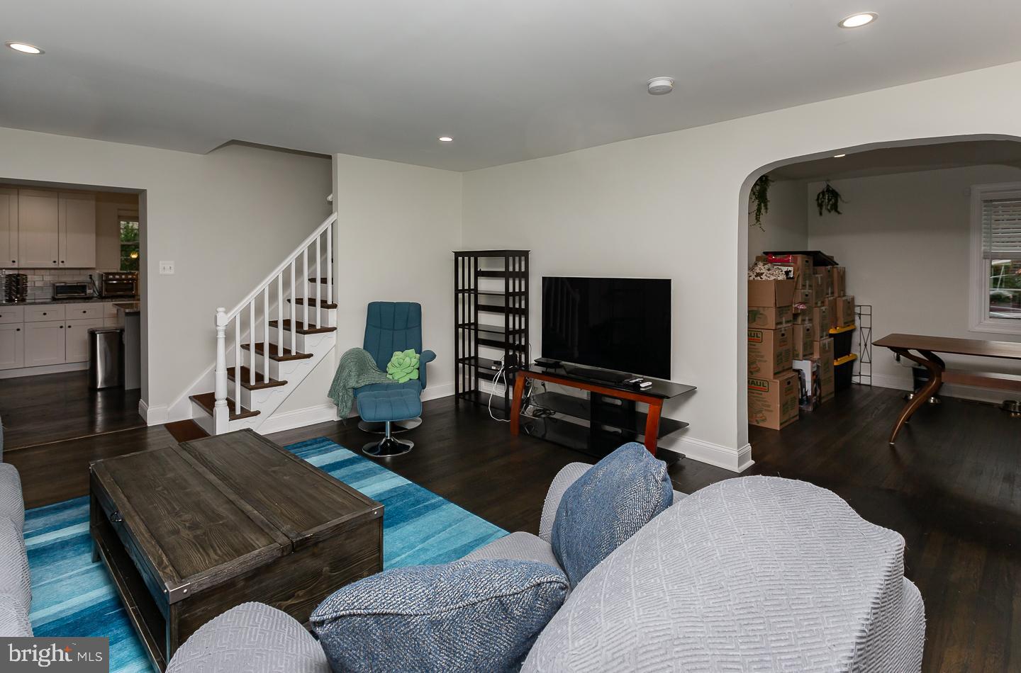 606 Covington Road Havertown, PA 19083 - Photo 4 of 37