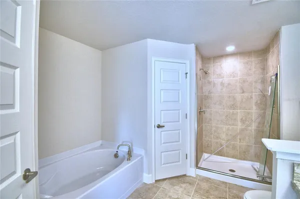 $374,199 | 4429 Juneberry Drive, Auburndale, FL 33823
