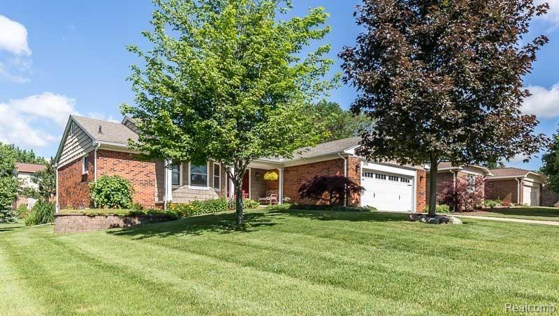 2096 Winchester Road Rochester, MI 48307 - Photo 3 of 45 2096 Winchester sm-5.jpg