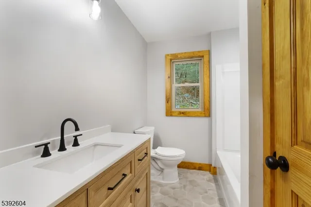 $449,000 | 1 S Trail, Branchville, NJ 07826