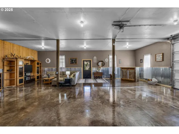 $520,000 | 60625 Three Point Road, Canyon City, OR 97820