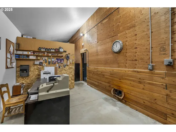 $520,000 | 60625 Three Point Road, Canyon City, OR 97820