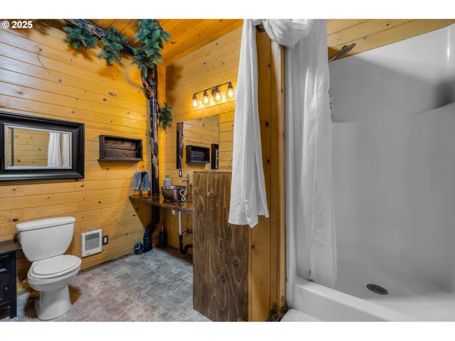 $540,000 | 60625 Three Point Road, Canyon City, OR 97820